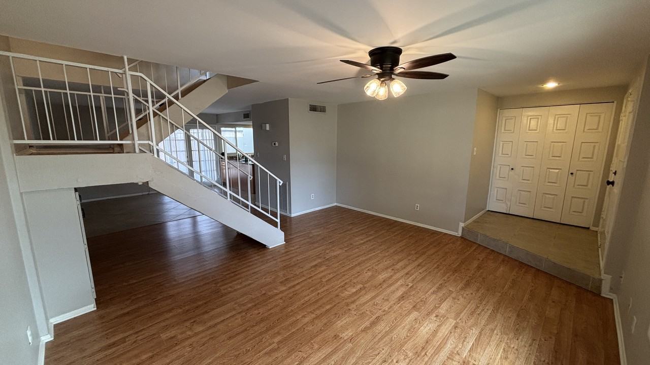 1726 E Baker Dr - Photo 3 of 23