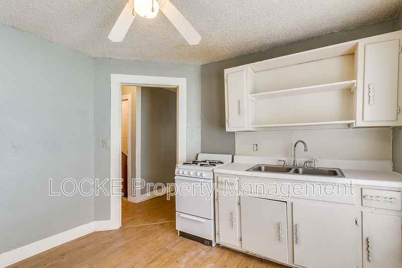 1411 6th Ave #3 - Photo 6 of 11