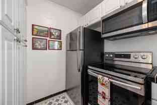 3101 5th St #8 - Photo 1 of 1