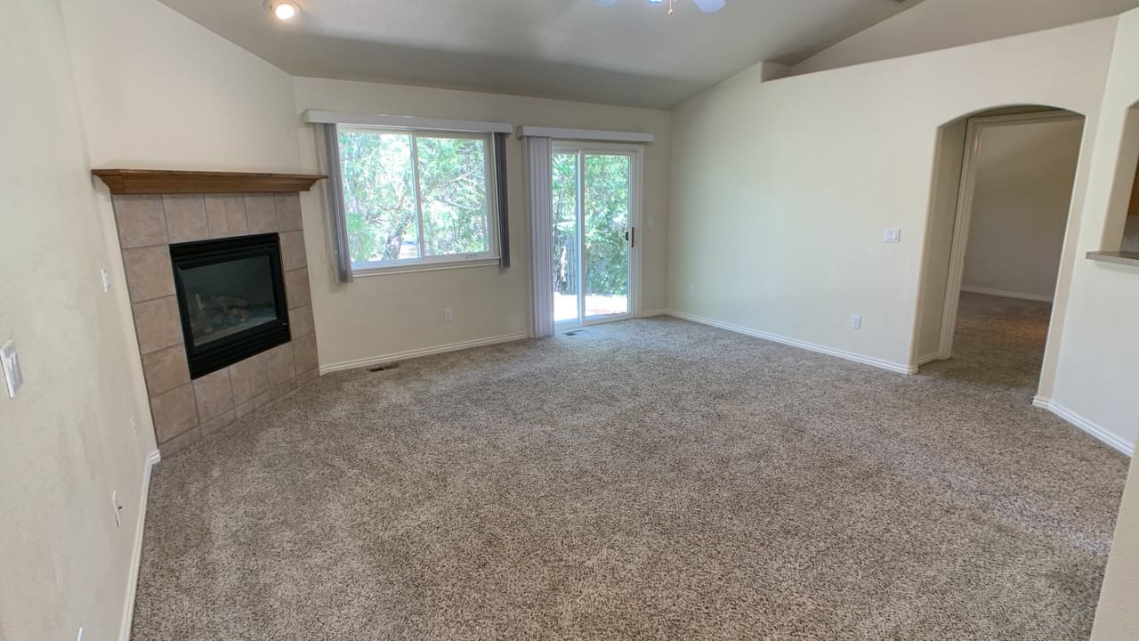 10 Anita Rd - Photo 2 of 10