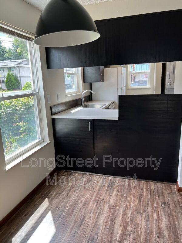 3201 Se Wake St #1 - Photo 4 of 12