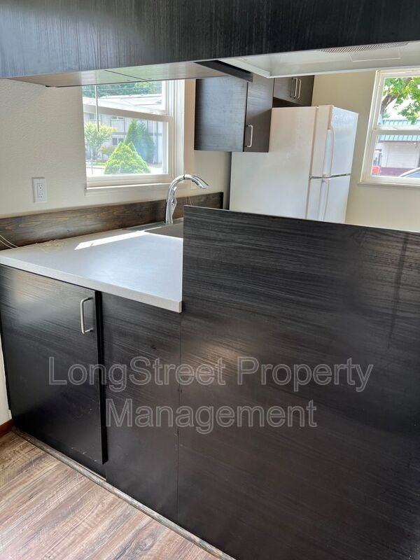 3201 Se Wake St #1 - Photo 5 of 12