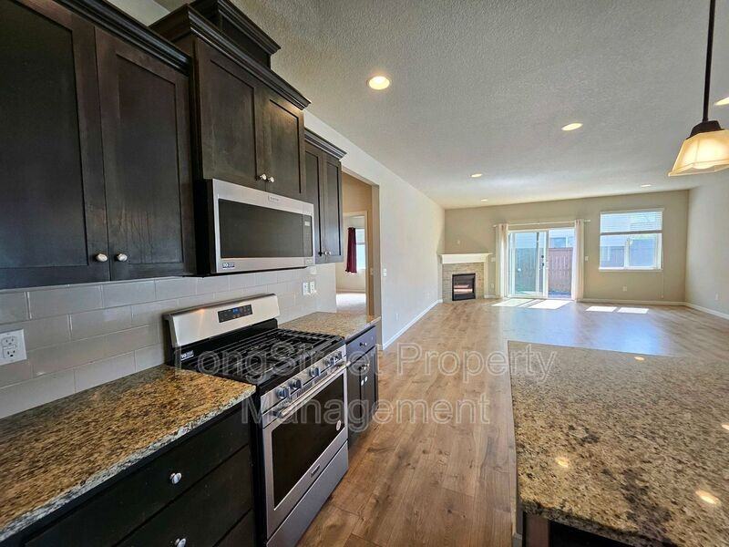 16992 Nw Tristan St - Photo 7 of 45