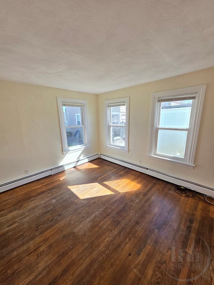 114 Gooding St - Photo 2 of 7