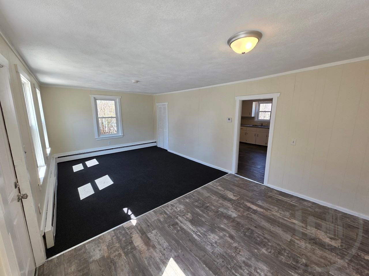 9 Sue St - Photo 3 of 12