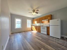 featured image of 9 River St