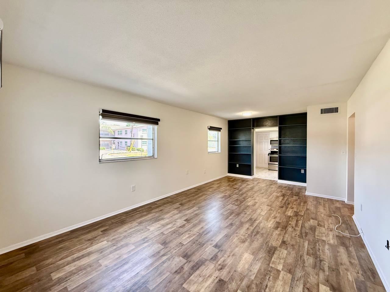 3460 32nd Ave N #101B - Photo 3 of 16