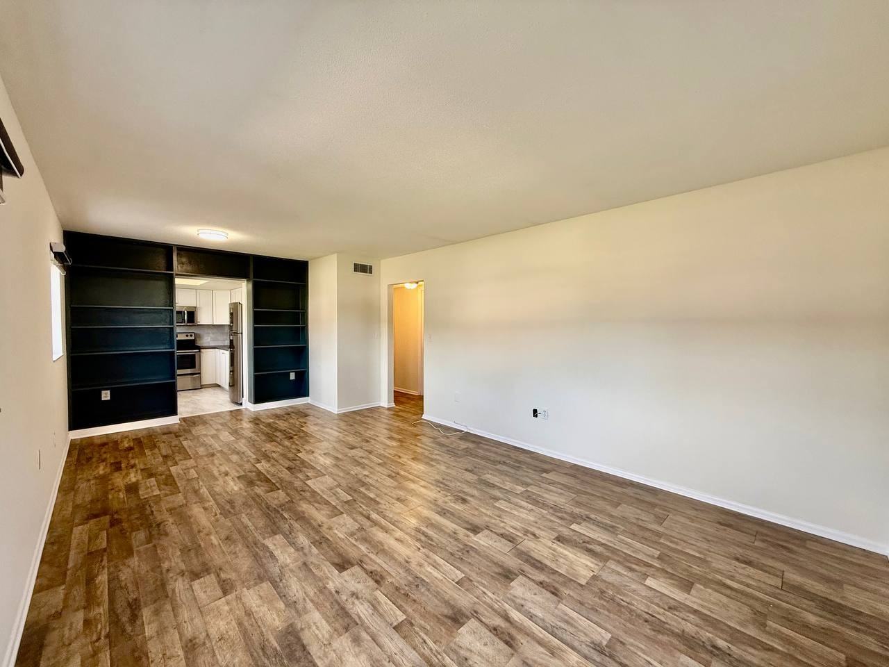 3460 32nd Ave N #101B - Photo 4 of 16