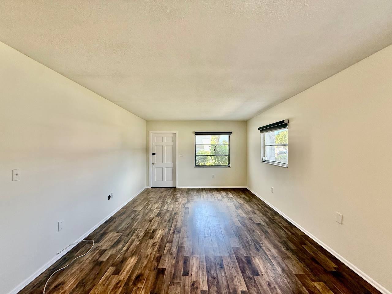 3460 32nd Ave N #101B - Photo 5 of 16