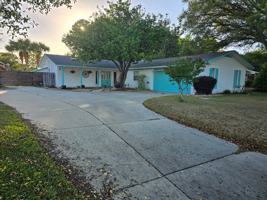 featured image of 10 Lake Lorraine Cir