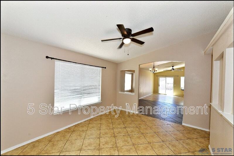 12976 Enrique Gomez Ln - Photo 6 of 50