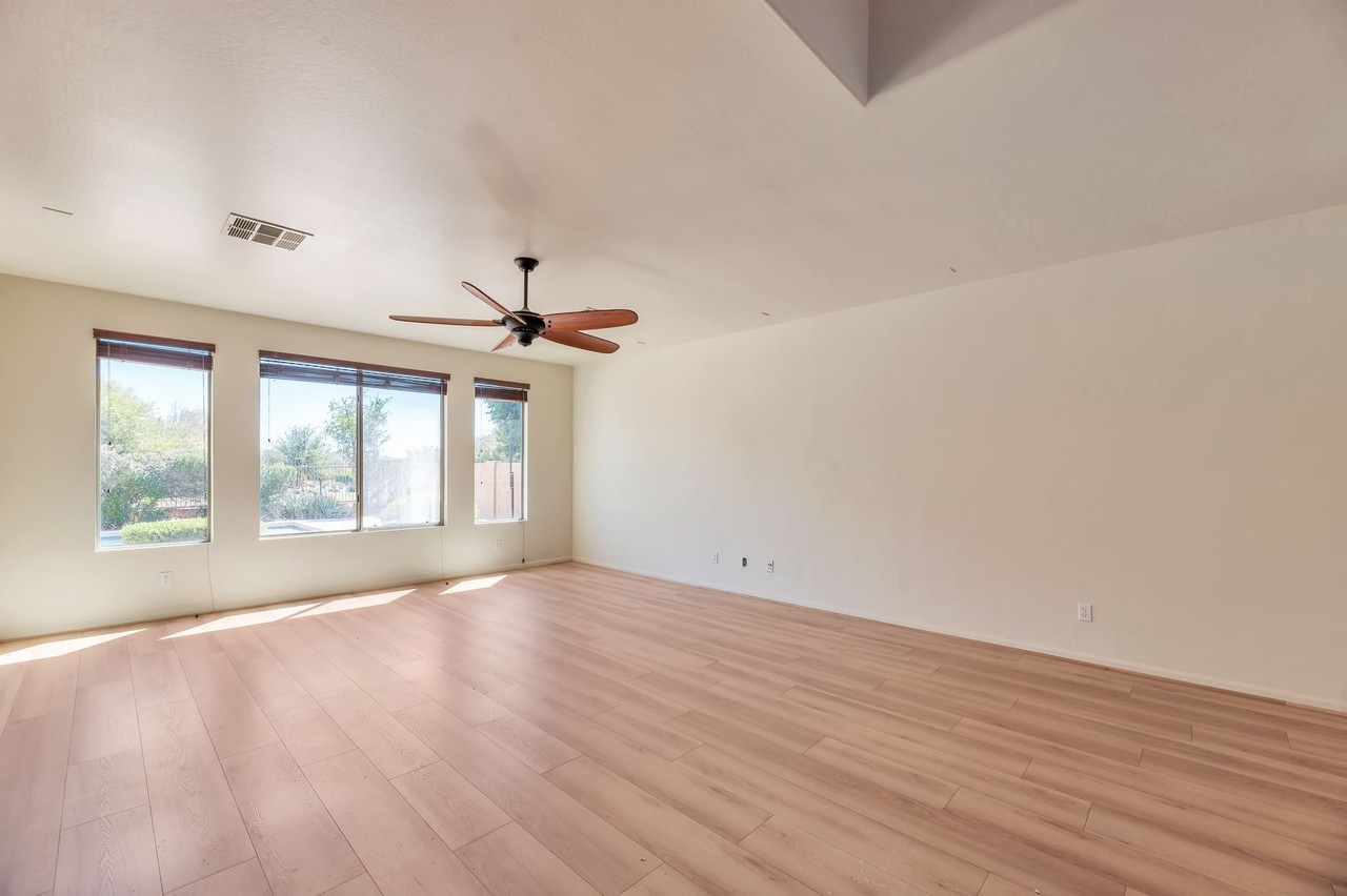 5433 W Red Bird Rd - Photo 4 of 28