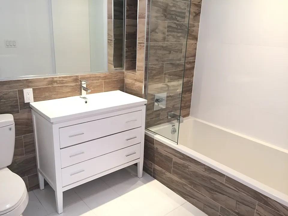 301 Macon St - Photo 2 of 7