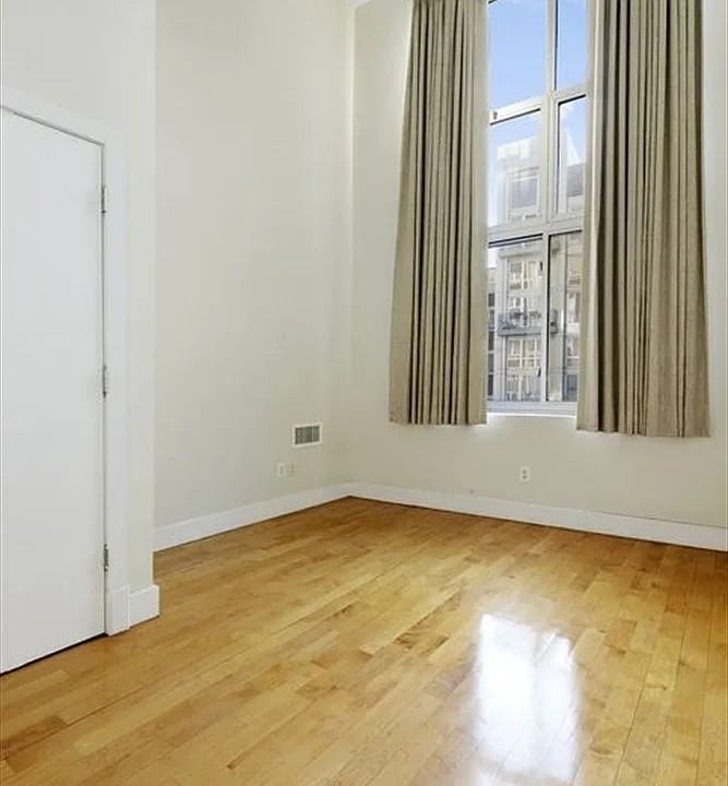 59 Maspeth Ave #2A - Photo 4 of 5