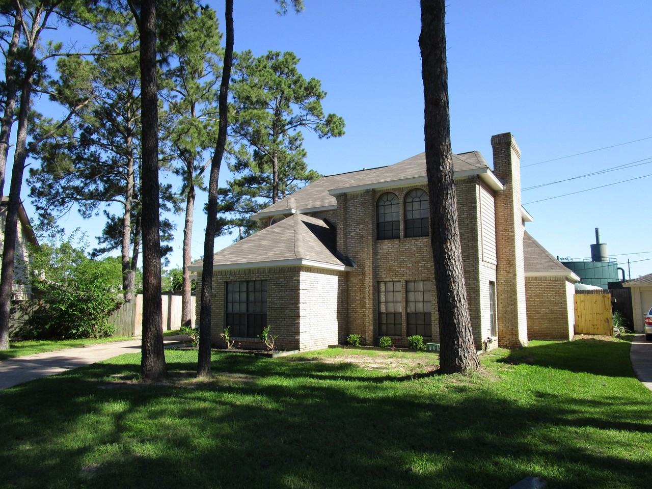 14734 Treborway Dr - Photo 2 of 13