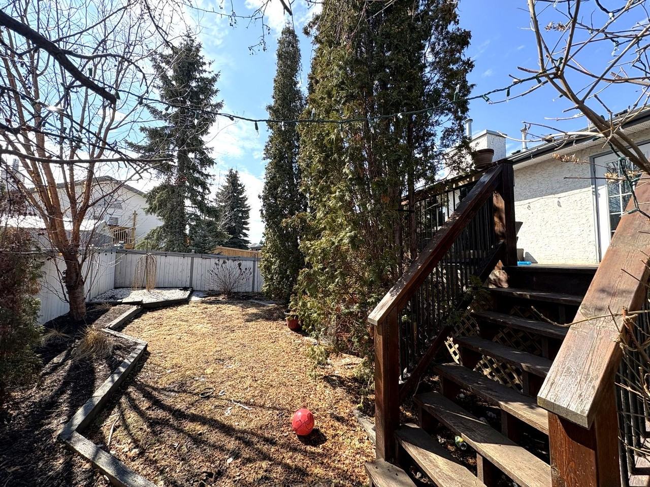 121 Lilac Dr - Photo 3 of 28