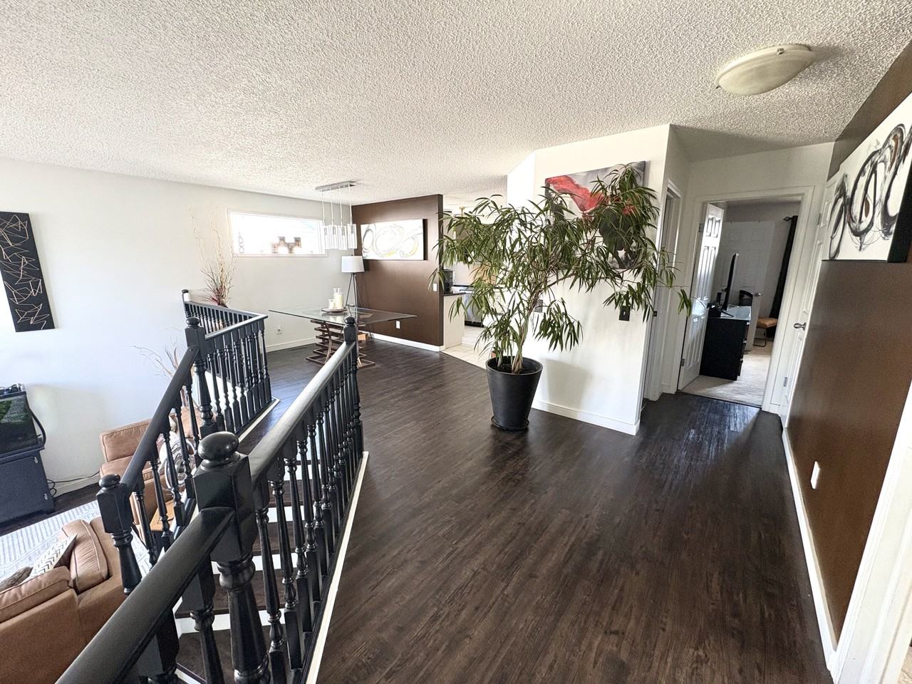 121 Lilac Dr - Photo 4 of 28