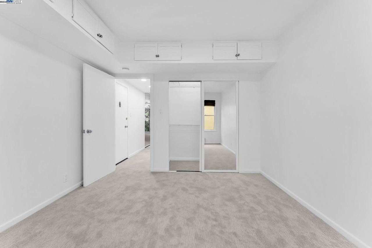 1260 Clay St - Photo 3 of 3