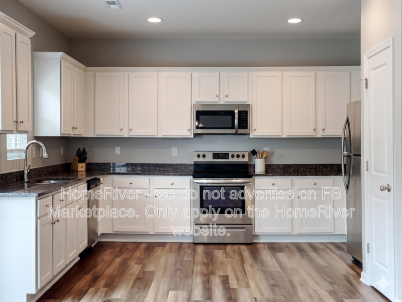 2902 Plantation Way - Photo 7 of 23