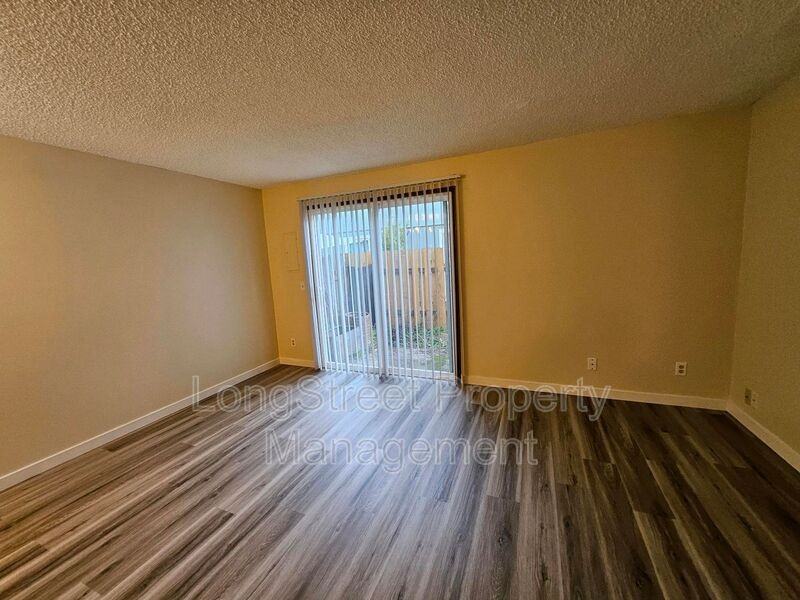 3211 Se Wake St #1 - Photo 5 of 16