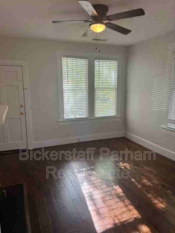 1821 17th Ave #A - Photo 3 of 10