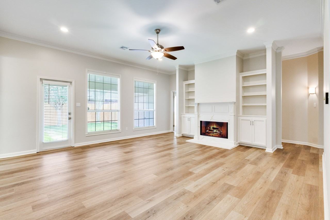 201 Pomerol Pl #NA - Photo 2 of 25