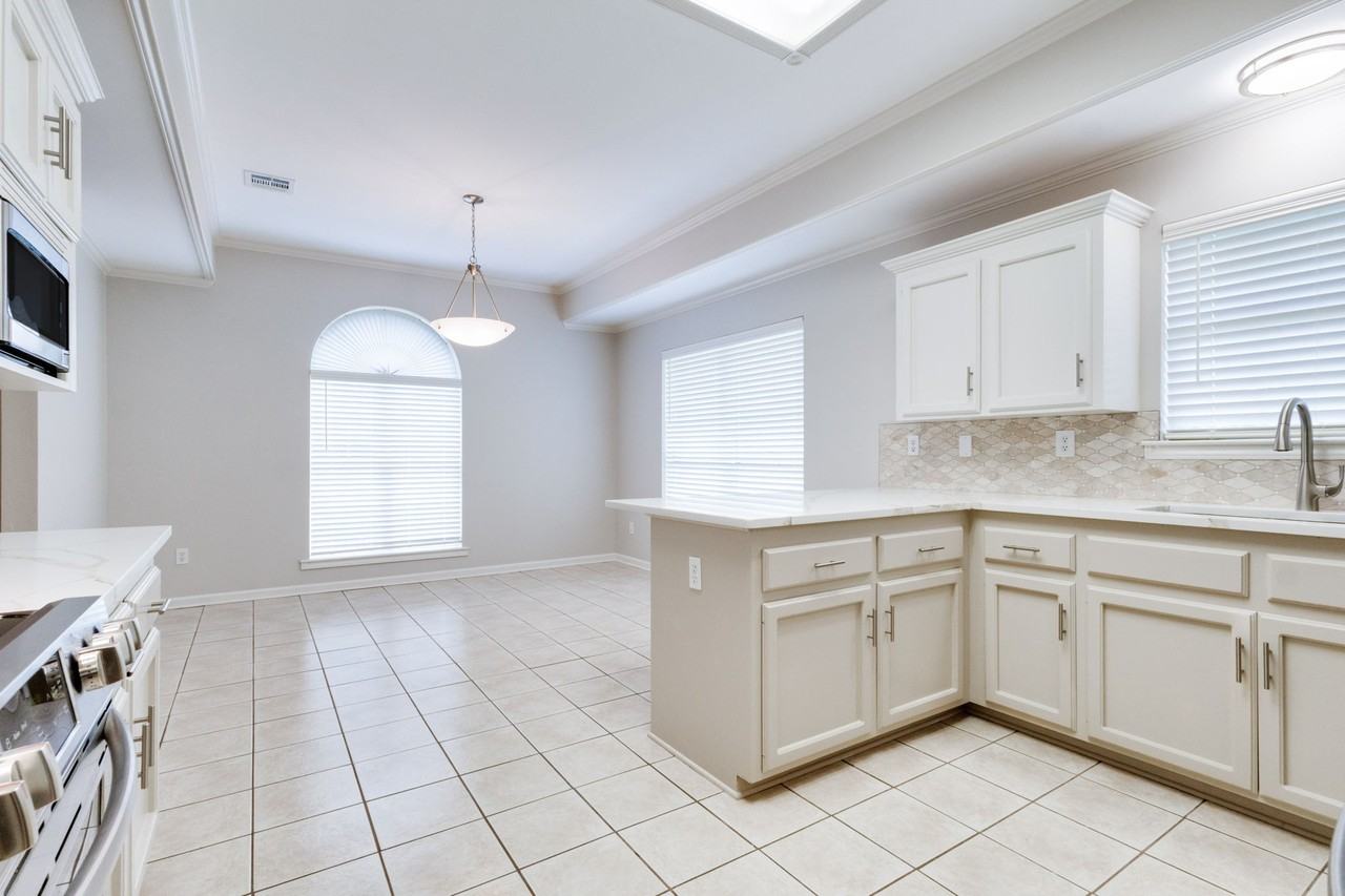 201 Pomerol Pl #NA - Photo 6 of 25