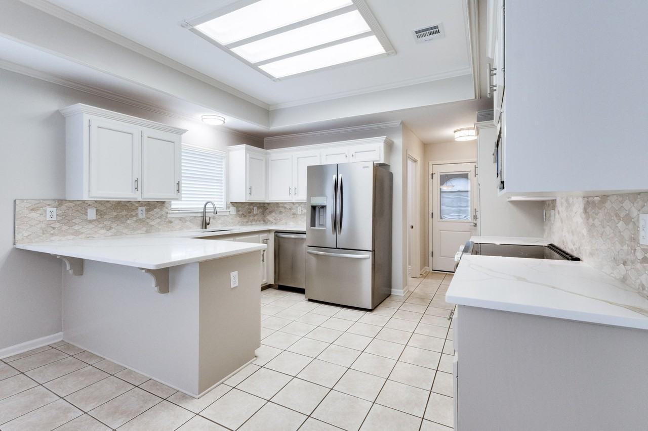 201 Pomerol Pl #NA - Photo 7 of 25