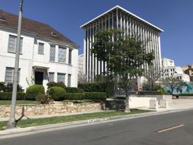 133 S Reeves Dr #C - Photo 1 of 1