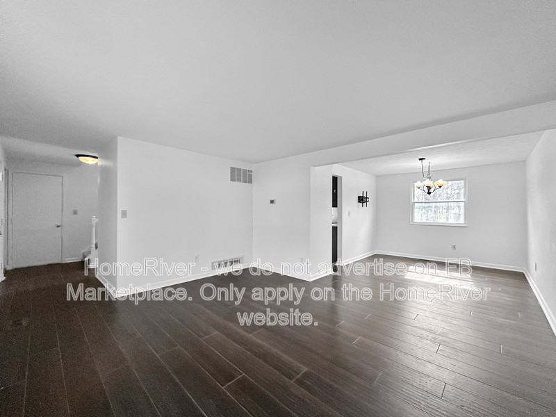 5686 Planet Dr - Photo 5 of 21