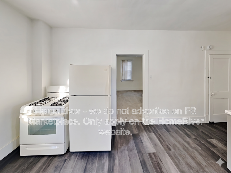 522 Division St - Photo 6 of 17