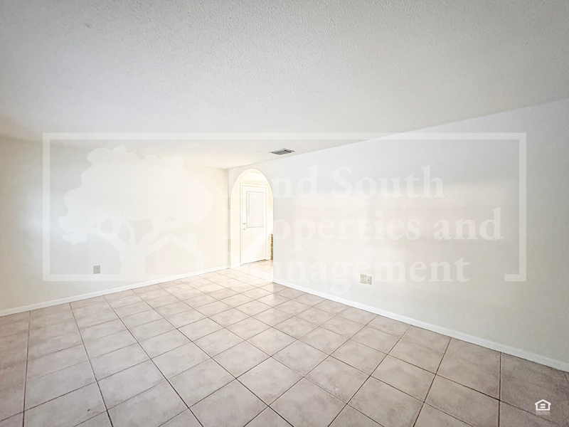 4819 Fernery Ln - Photo 3 of 14