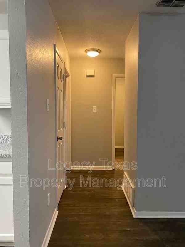 1302 Berry Dr #A - Photo 4 of 14