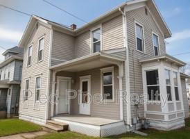featured image of 434 1/2 S State Ave