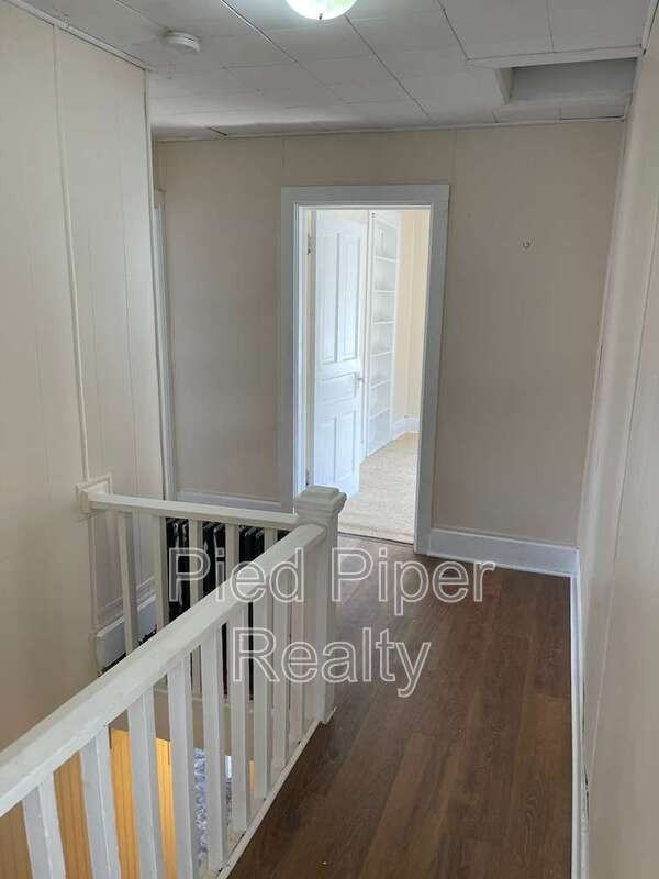 320 W Clark St - Photo 3 of 15