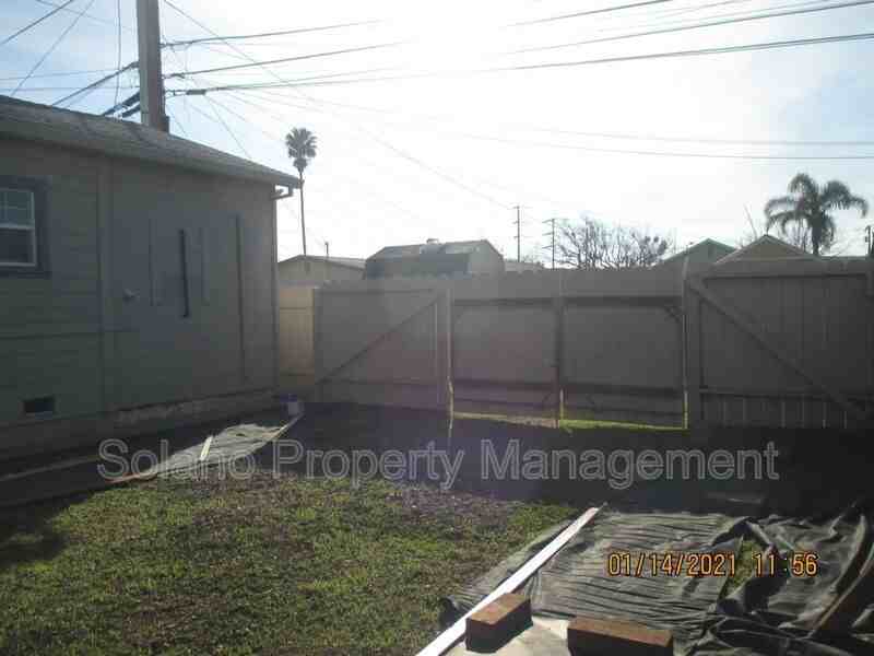 721 Broadway St #721 - Photo 2 of 12