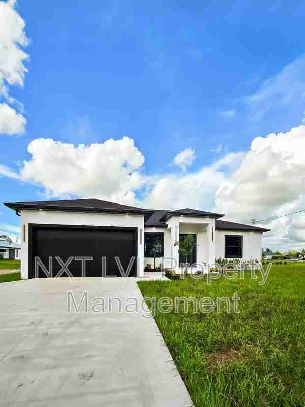 4113 Kismet Pkwy W - Photo 2 of 34