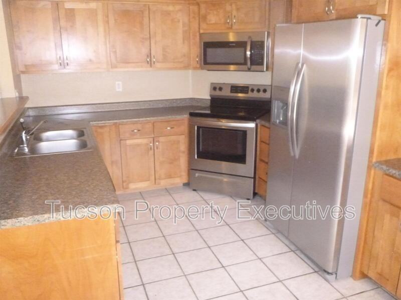 9472 N Albatross Dr - Photo 2 of 30