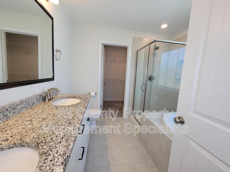 1171 Bergenfield Ln - Photo 7 of 11