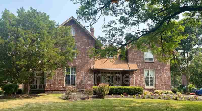 660 East Ave #206 - Photo 7 of 12