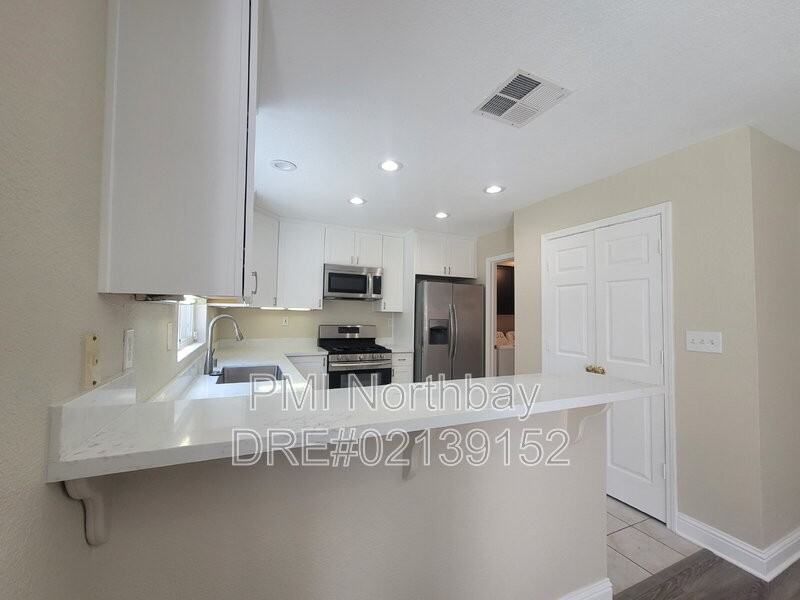 239 Brookside Dr - Photo 6 of 24