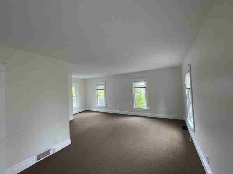 224 State St - Photo 2 of 9