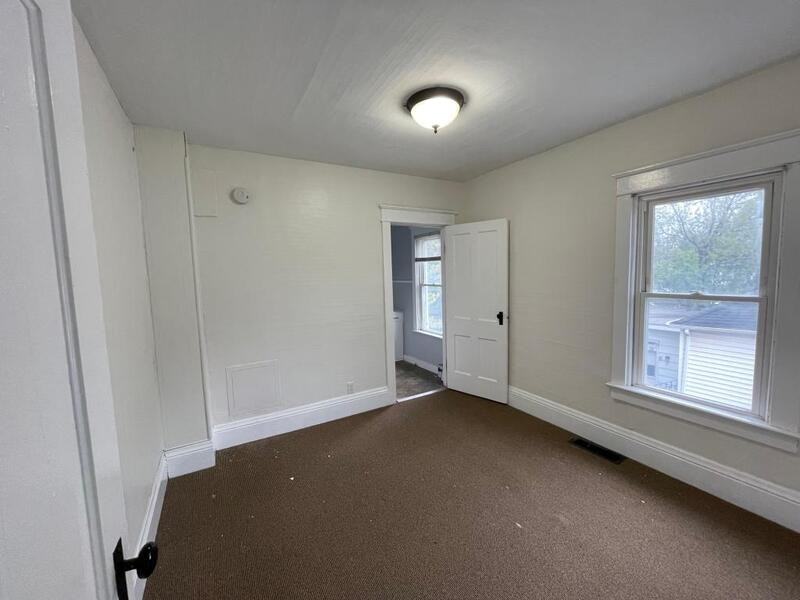 224 State St - Photo 4 of 9