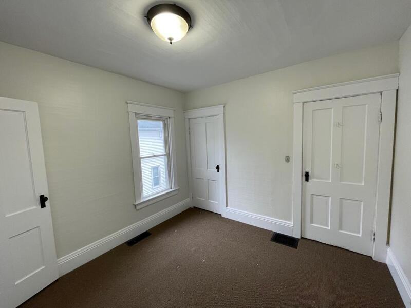 224 State St - Photo 5 of 9