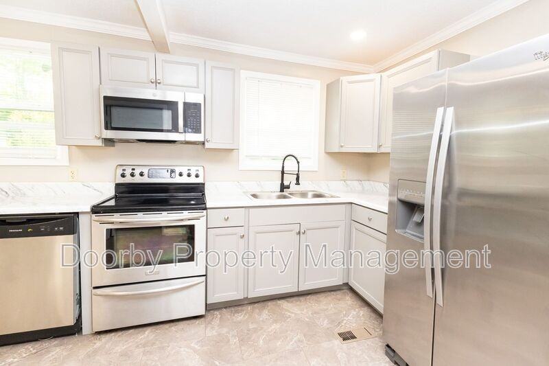 85 West St - Photo 2 of 17