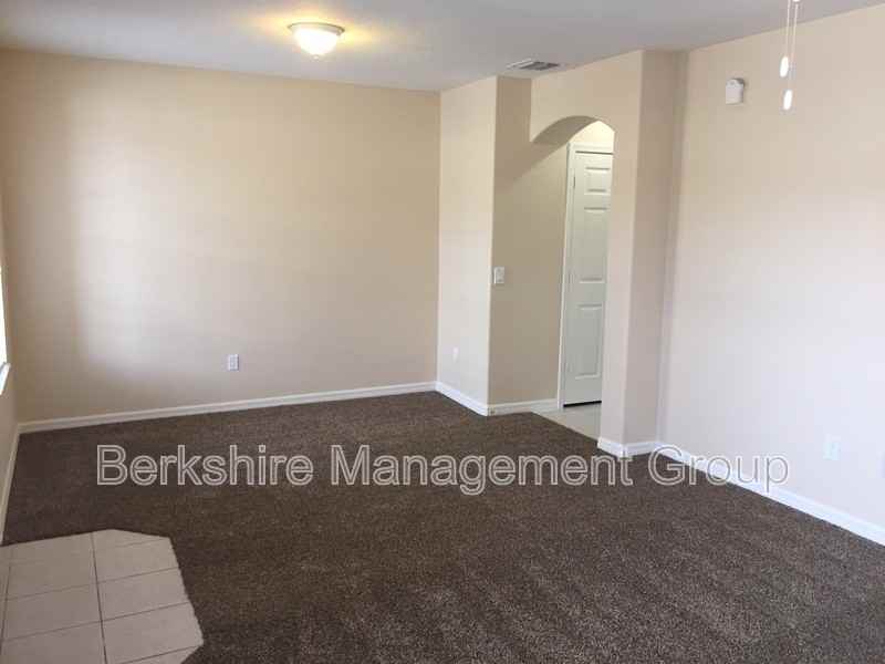 5041 Chipotle Ln - Photo 2 of 25