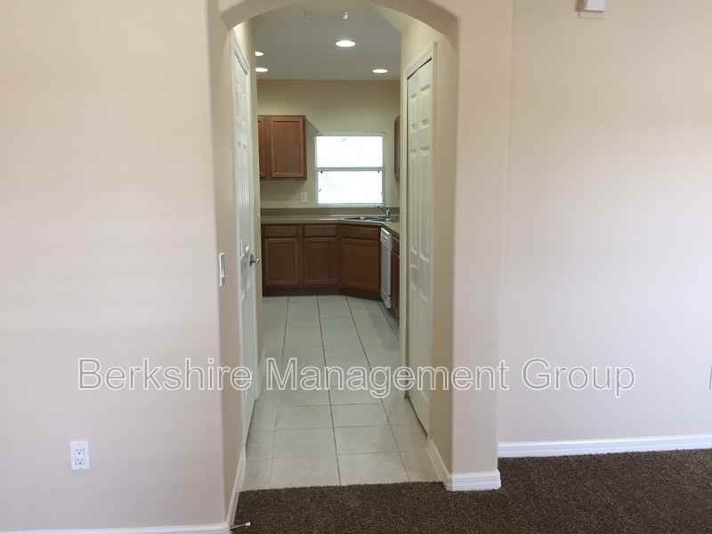 5041 Chipotle Ln - Photo 4 of 25