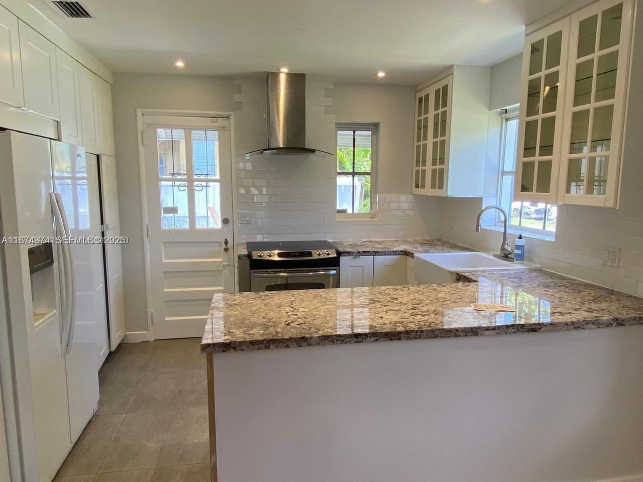 668 Northeast 72nd Terrace - Photo 7 of 33