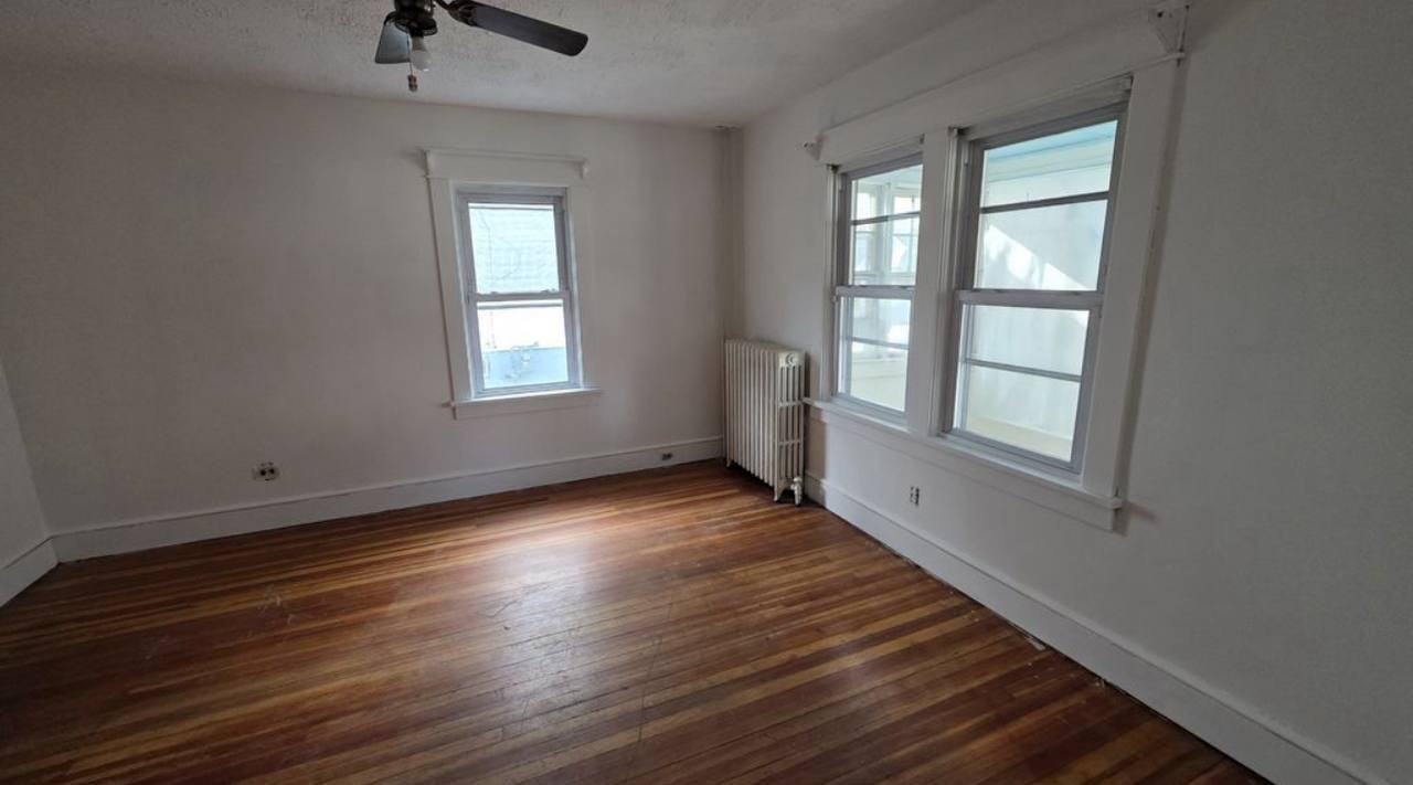 5 E Stone St - Photo 4 of 10