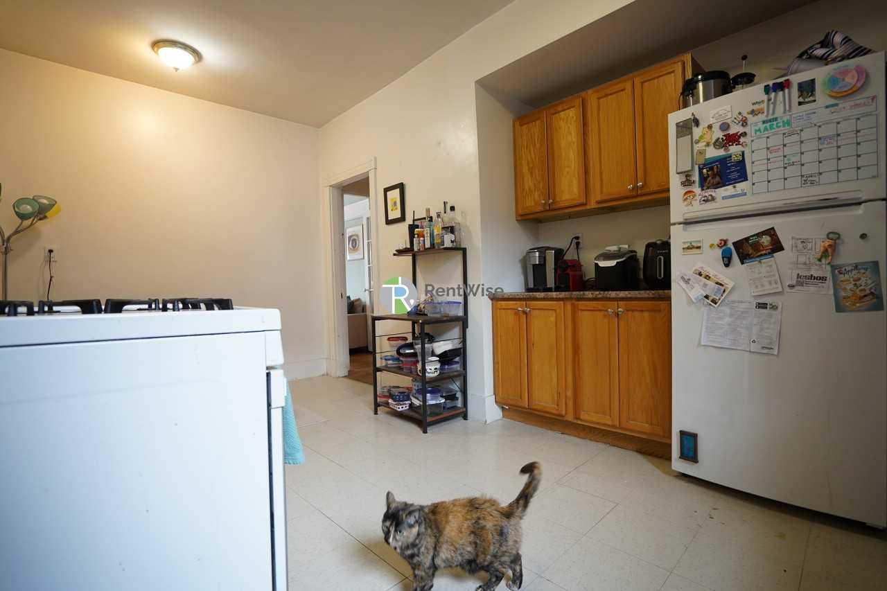 10 Foster St #2 - Photo 7 of 22